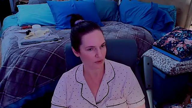 ninajaymes online show from 05/18/26, 11:42