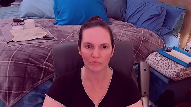 ninajaymes online show from 12/01/25, 02:23