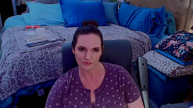 ninajaymes online show from 06/18/26, 09:42