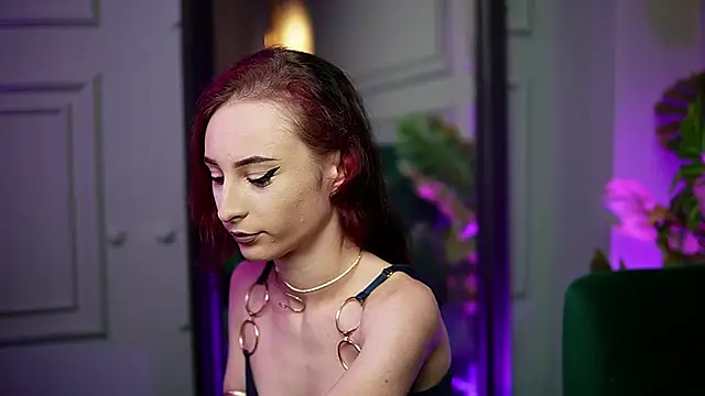 SaraiAngel online show from 11/08/25, 08:56