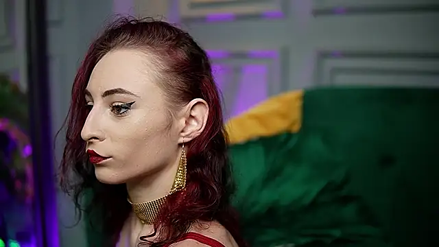 SaraiAngel online show from 11/11/25, 08:47