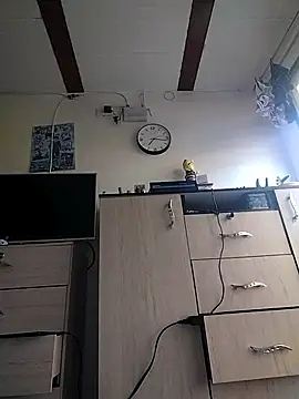 Coralaine 96 online show from 09/17/25, 12:18