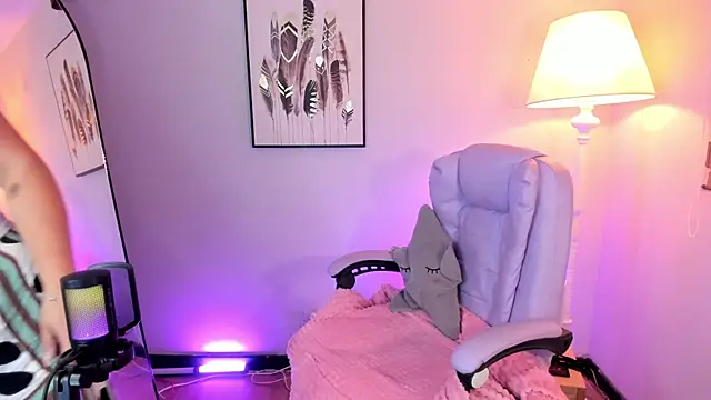 hollie joliie online show from 02/21/26, 11:34