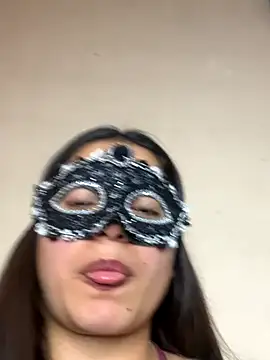 LiaDravenX online show from 11/27/25, 10:43