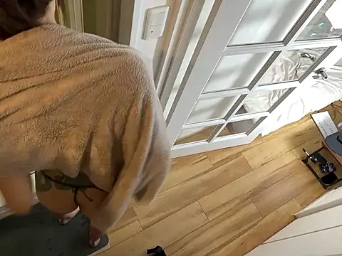 Nakadashi-kun online show from 10/16/25, 04:15