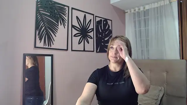 Snapshot of amara_rousse1 chatting on 07/02/26, 12:55 amara rousse1 online show from 07/02/26, 12:55