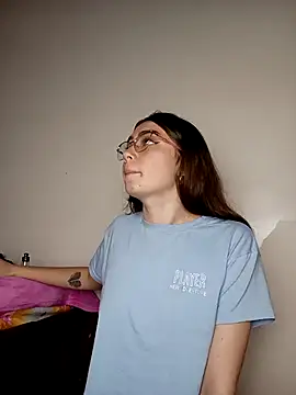 Snapshot of MilaFyre chatting on 10/12/25, 01:12 MilaFyre online show from 10/12/25, 01:12