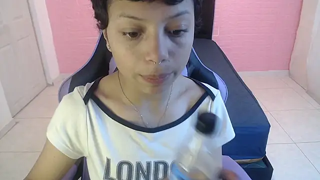 EIVIY1609 online show from 12/18/25, 02:10