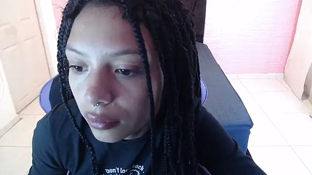 EIVIY1609 online show from 12/05/25, 01:32