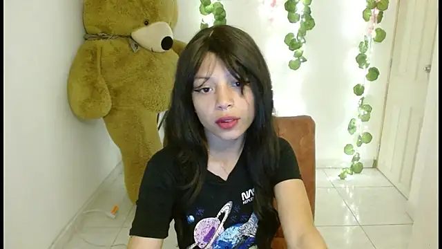 EIVIY1609 online show from 09/23/25, 01:40