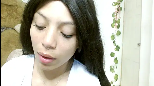 EIVIY1609 online show from 10/10/25, 02:29