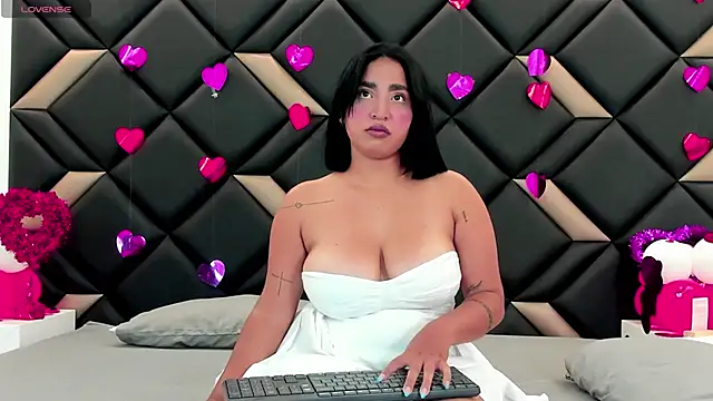 GeraldineSandoval online show from 02/14/26, 07:47