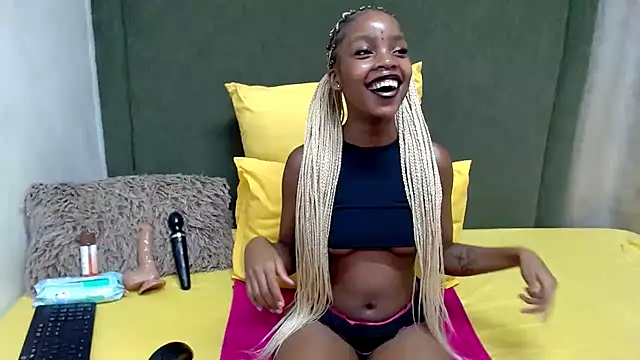 Littlebunny33 online show from 10/23/25, 07:12