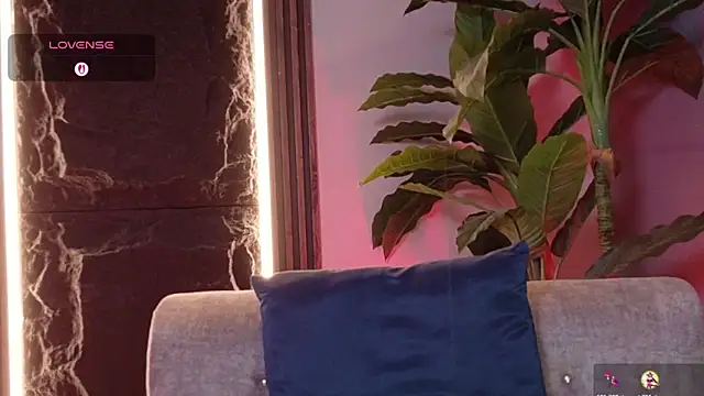 La Diabla 111  online show from 10/23/25, 08:07