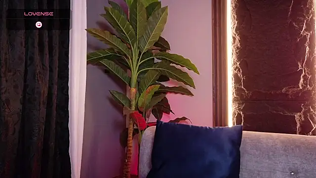 La Diabla 111  online show from 11/08/25, 01:03