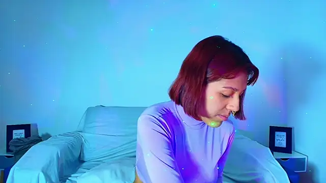 Snapshot of Dulce_Bella_ chatting on 10/06/25, 12:06 Dulce Bella online show from 10/06/25, 12:06