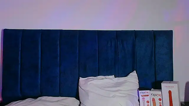 Snapshot of Dulce_Bella_ chatting on 10/07/25, 11:55 Dulce Bella online show from 10/07/25, 11:55