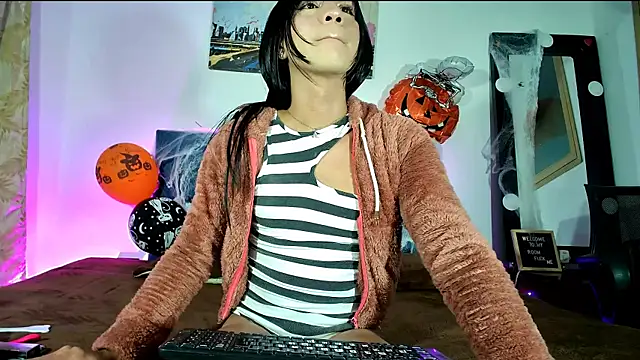 Snapshot of Jenny_Sweet1 chatting on 10/21/25, 04:45 Jenny Sweet1 online show from 10/21/25, 04:45