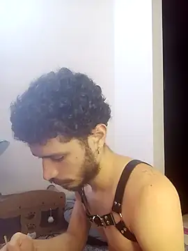 Dante dm online show from 10/31/25, 05:09