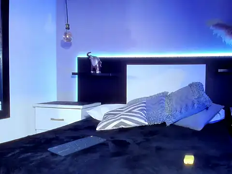 eriikjoness online show from 12/14/25, 05:51