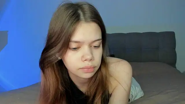 Milimeowww online show from 12/01/25, 05:58