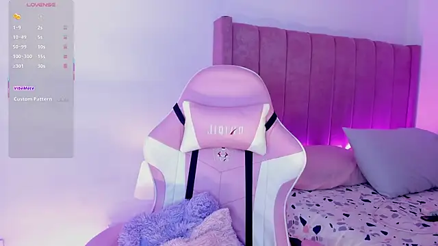AliceThundeer online show from 09/25/25, 04:07
