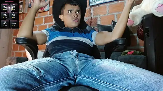 Snapshot of DayroDuran chatting on 02/08/26, 07:44 DayroDuran online show from 02/08/26, 07:44