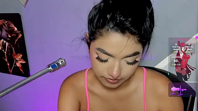 lau-hot online show from 11/17/25, 06:56