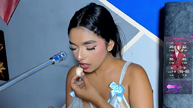 lau-hot online show from 12/19/25, 07:16