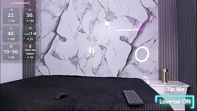 Snapshot of Hillarytonsonx chatting on 09/09/25, 11:30 Hillarytonsonx online show from 09/09/25, 11:30