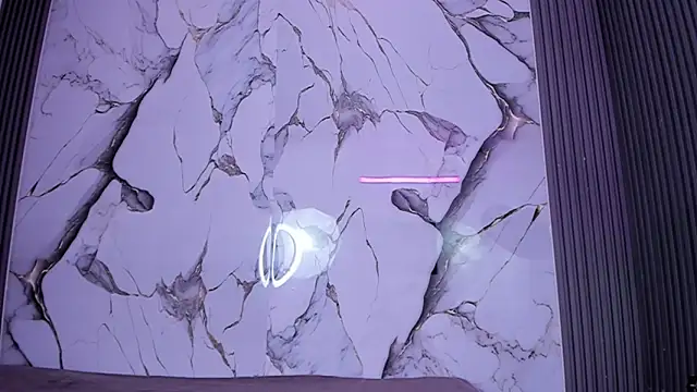 Snapshot of Hillarytonsonx chatting on 11/13/25, 12:09 Hillarytonsonx online show from 11/13/25, 12:09