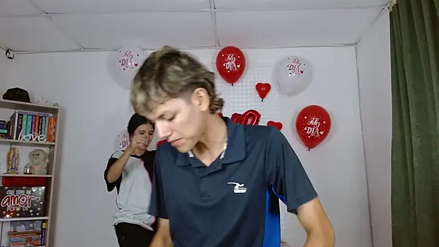 Snapshot of Lucy_y_Jacob chatting on 09/20/25, 11:54 Lucy y Jacob online show from 09/20/25, 11:54