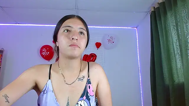 Snapshot of Lucy_y_Jacob chatting on 09/28/25, 06:59 Lucy y Jacob online show from 09/28/25, 06:59