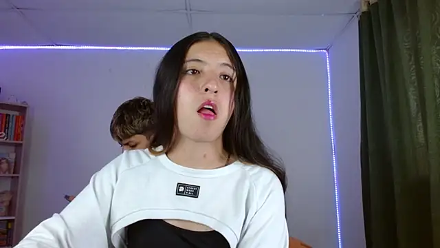 Snapshot of Lucy_y_Jacob chatting on 09/29/25, 10:26 Lucy y Jacob online show from 09/29/25, 10:26