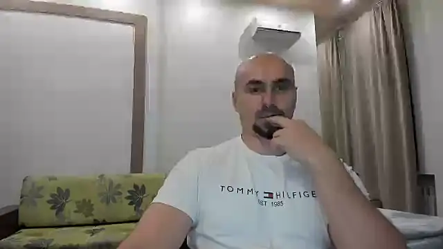 Gri SH online show from 10/20/25, 04:51