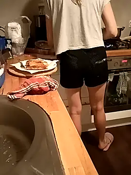 NiceBadgera online show from 09/13/25, 06:41