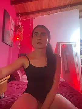 Snapshot of lola_diez chatting on 10/17/25, 03:54 lola diez online show from 10/17/25, 03:54