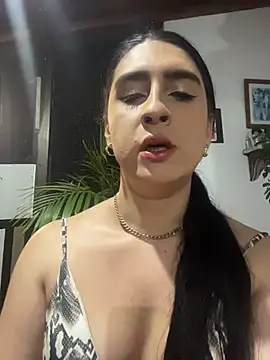 lola diez online show from 06/01/26, 11:48