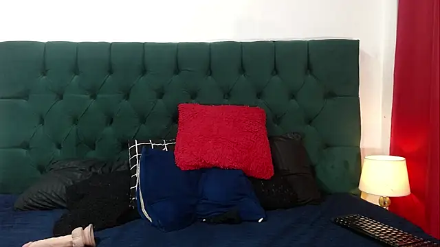 Snapshot of Ariatnaanddilan chatting on 09/27/25, 11:22 Ariatnaanddilan online show from 09/27/25, 11:22