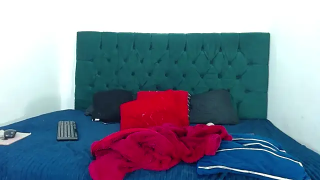 Snapshot of Ariatnaanddilan chatting on 11/26/25, 09:26 Ariatnaanddilan online show from 11/26/25, 09:26