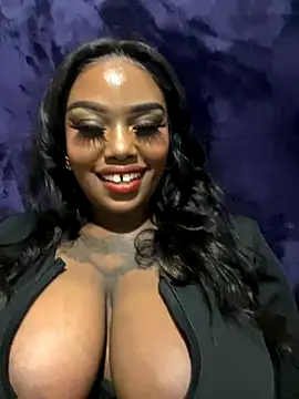 Snapshot of QUEEN_NOBUHLE_777 chatting on 09/30/25, 03:34 QUEEN NOBUHLE 777 online show from 09/30/25, 03:34