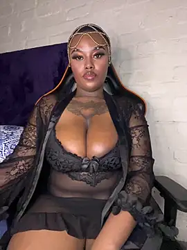 QUEEN NOBUHLE 777 online show from 03/18/26, 10:32