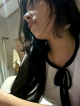 1Anya online show from 10/14/25, 11:47