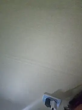 sklkeee05 online show from 11/17/25, 10:30