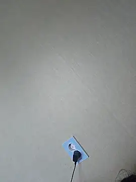 sklkeee05 online show from 11/25/25, 06:14