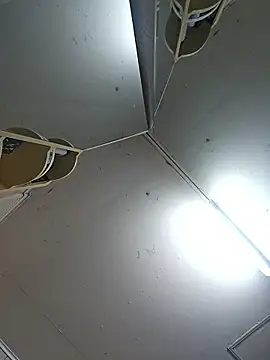 sklkeee05 online show from 11/22/25, 12:37