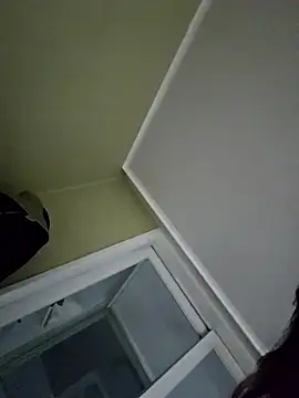 sklkeee05 online show from 12/17/25, 12:21