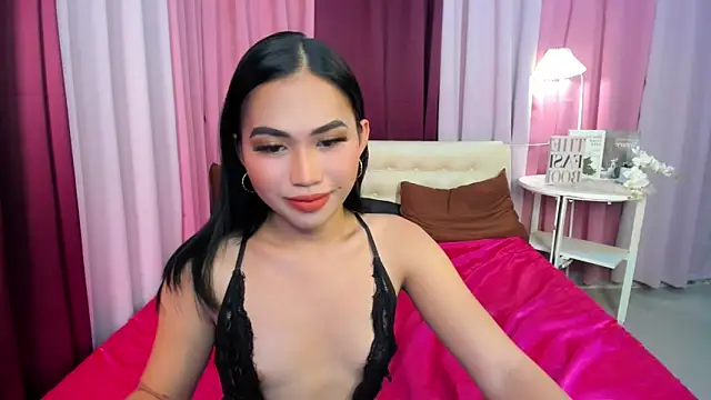 Snapshot of Chantalriches chatting on 11/04/25, 06:11 Chantalriches online show from 11/04/25, 06:11