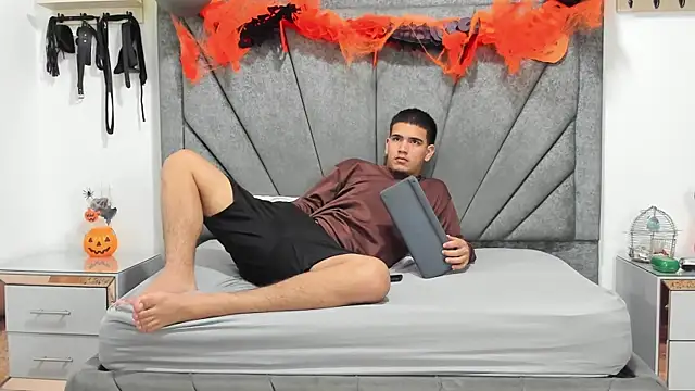 KamilaAndJavier online show from 10/26/25, 02:34