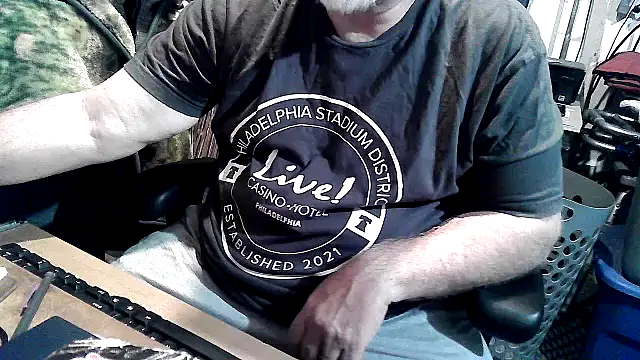 Snapshot of georgew62 chatting on 09/27/25, 11:22 georgew62 online show from 09/27/25, 11:22